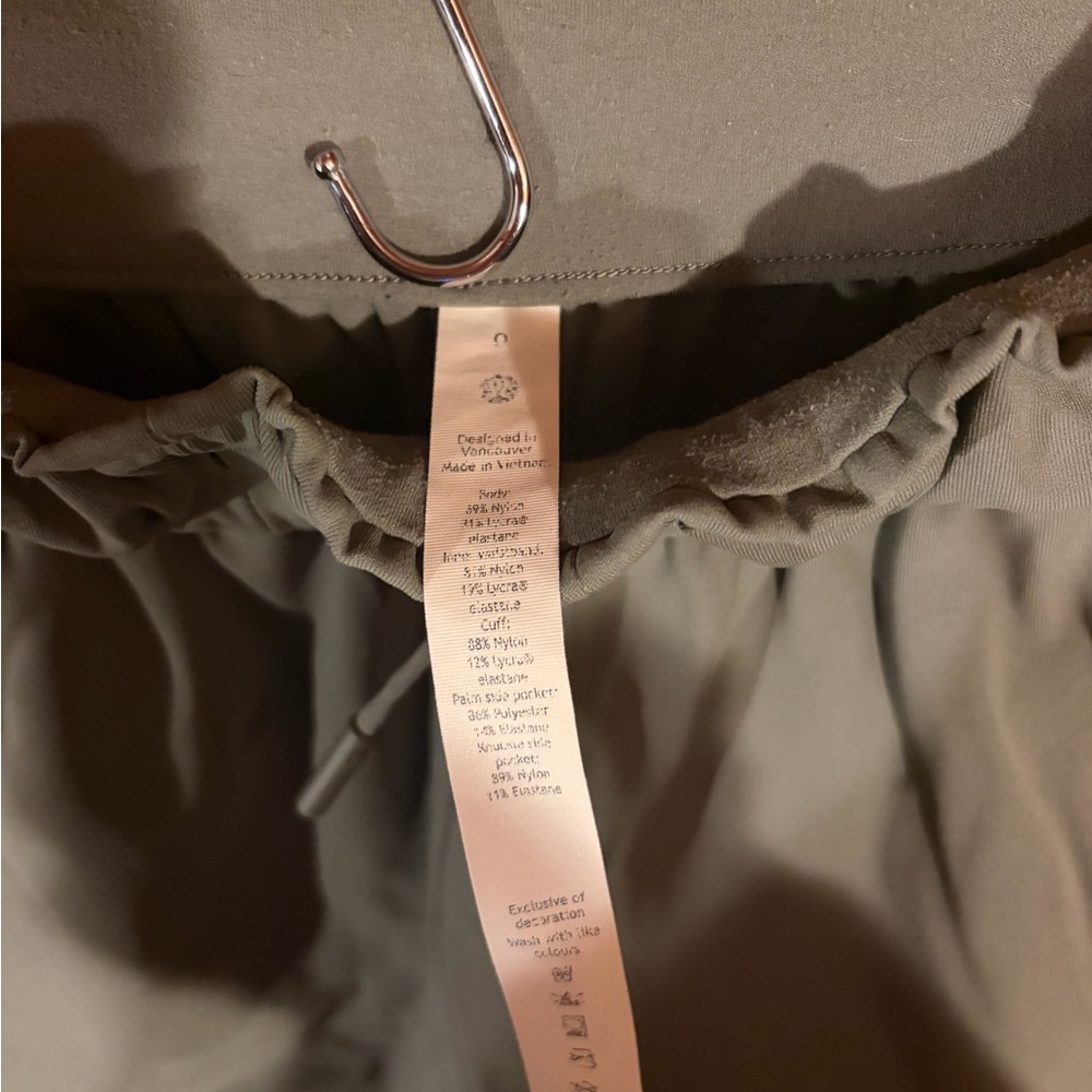 Lululemon Joggers - Picture 4 of 8
